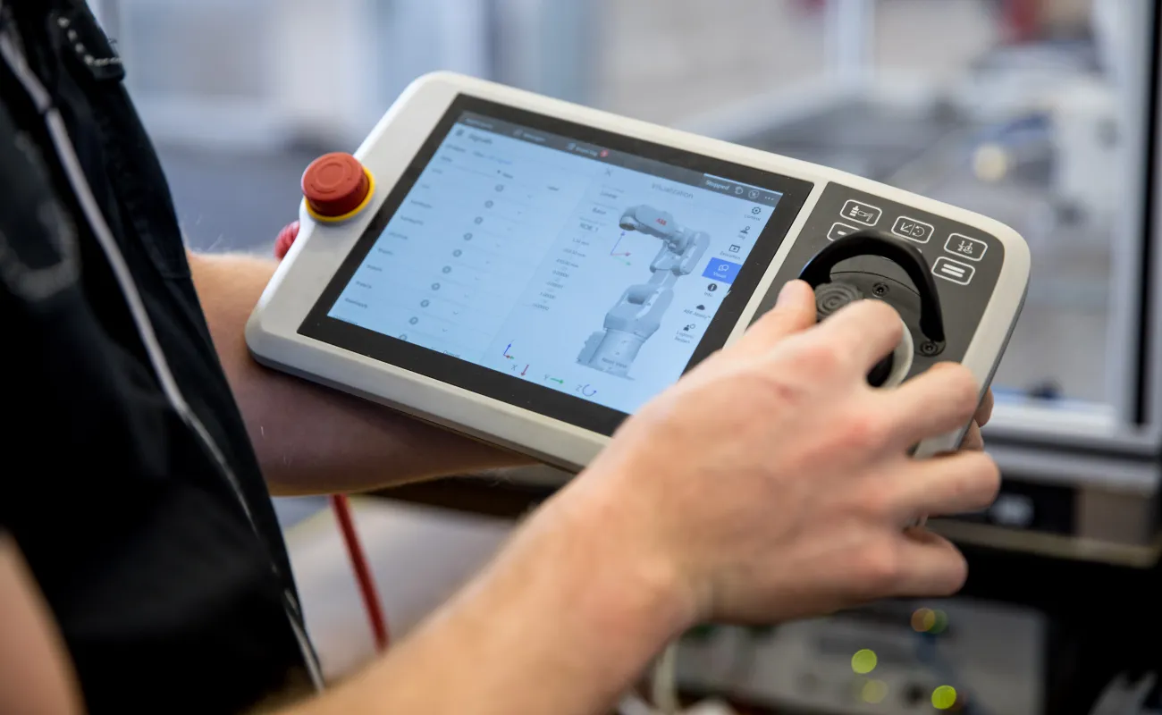 Man pointing at item