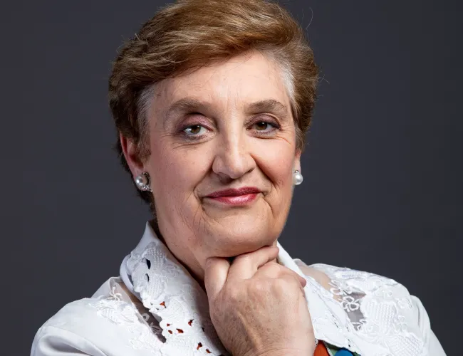 Dr Lucia Steenkamp