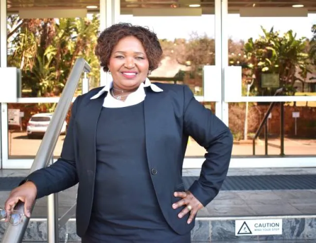 Zandile Legwabe